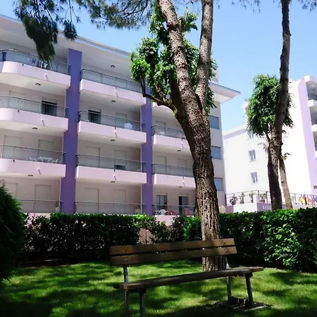 Relax By Our Pool-beahost Apartment *